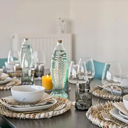 Huswell - New Near The With Stunning Seaview