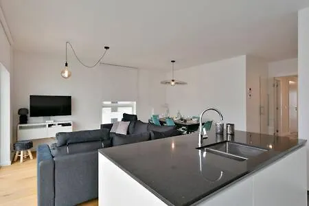 Apartment Huswell - New Near The With Stunning Seaview