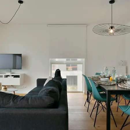 Casiola - New Near The With Stunning Seaview Апартаменти *