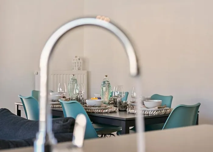 Huswell - New Near The With Stunning Seaview