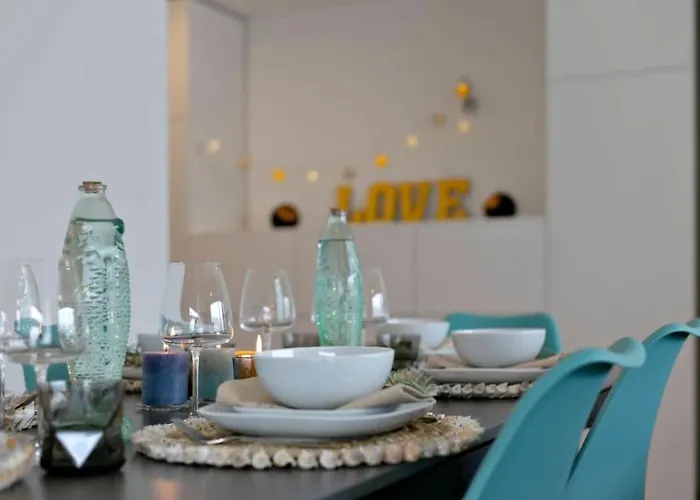 Apartment Huswell - New Near The With Stunning Seaview