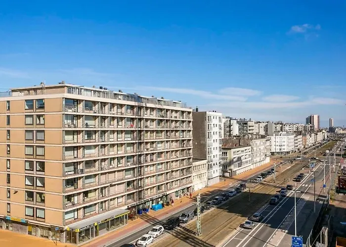 Huswell - New Near The With Stunning Seaview Apartment *